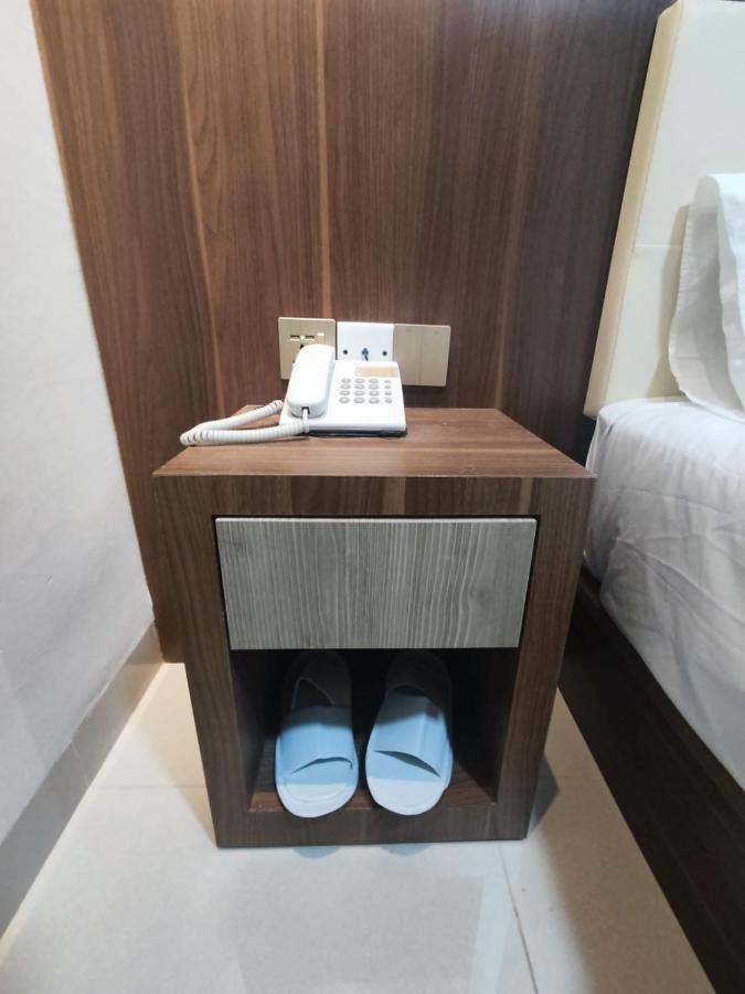 Hotel Morena Batam ภายนอก รูปภาพ